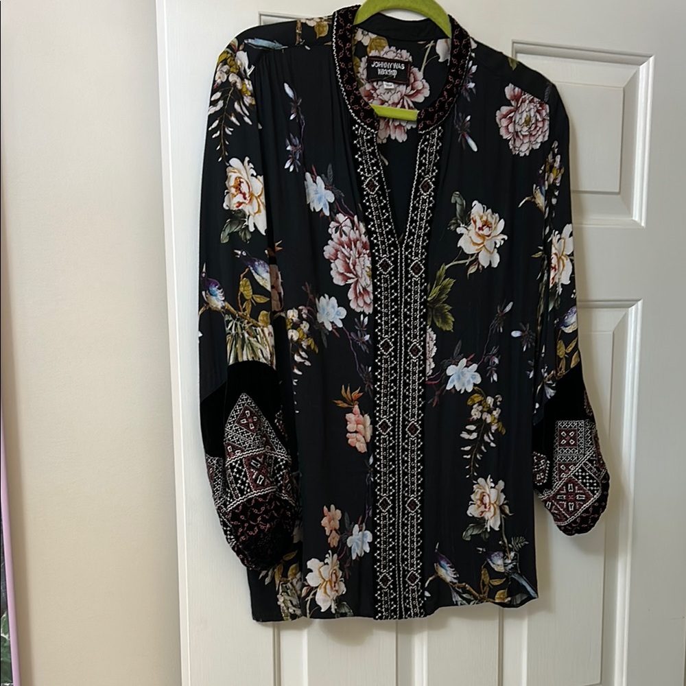 Johnny Was Pink and White Graphic Blouse with 3/4 Sleeves